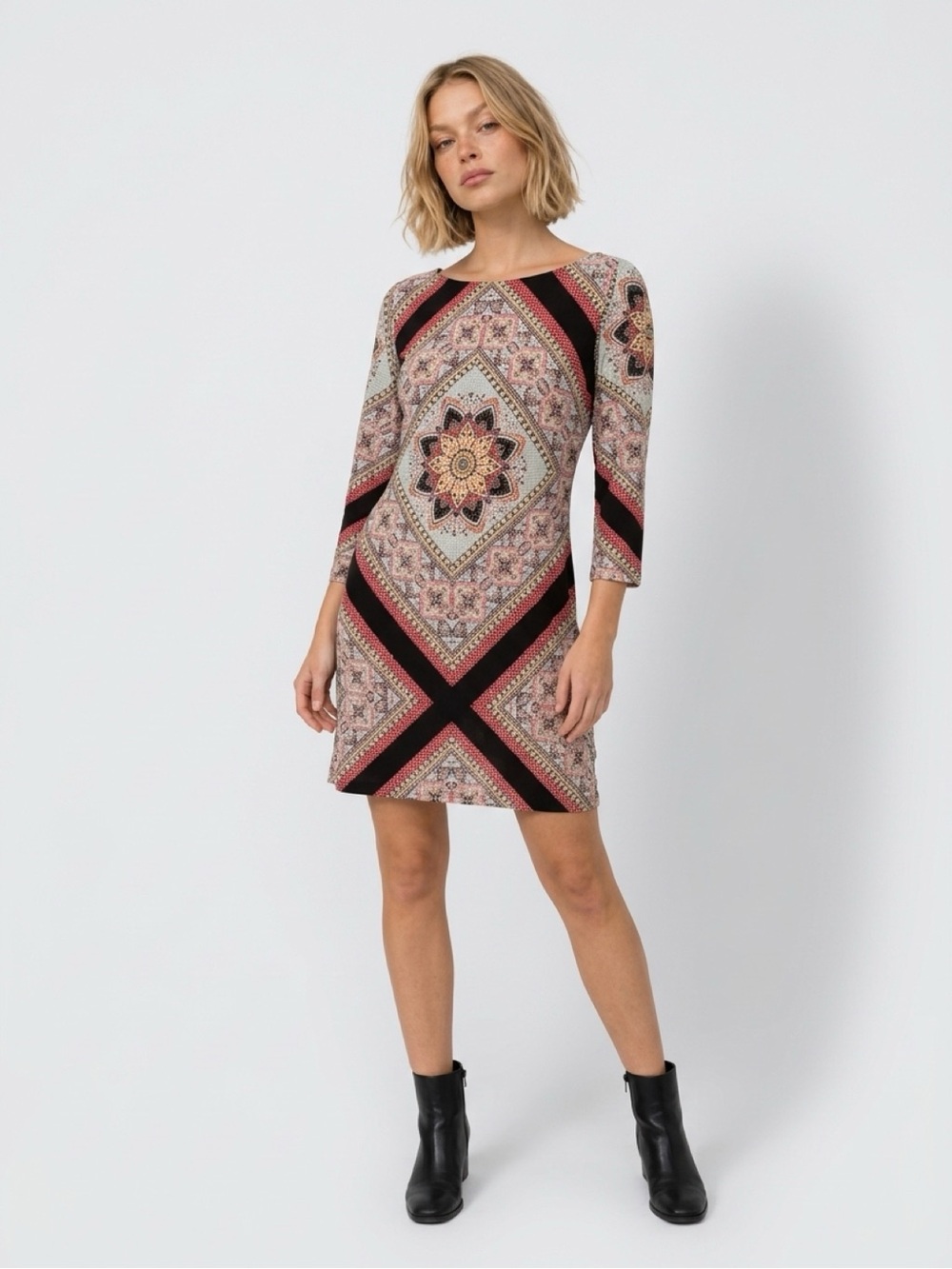 Valerie Bertinelli Geometric Medallion Midi Dress in Blush and Black